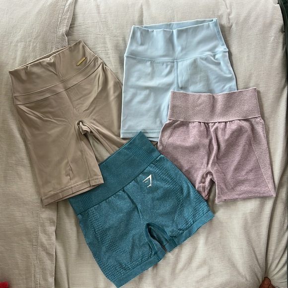 4️⃣ pairs of training shorts XS Gymshark, JUV, Whitney Simmons - Picture 1 of 4